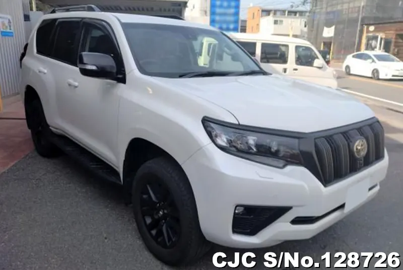 Toyota / Land Cruiser Prado 2023