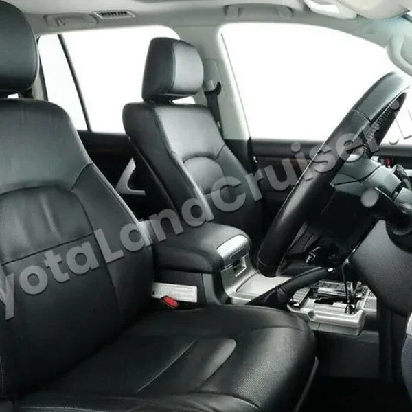TOYOTA LANDCRUISER 200 VX