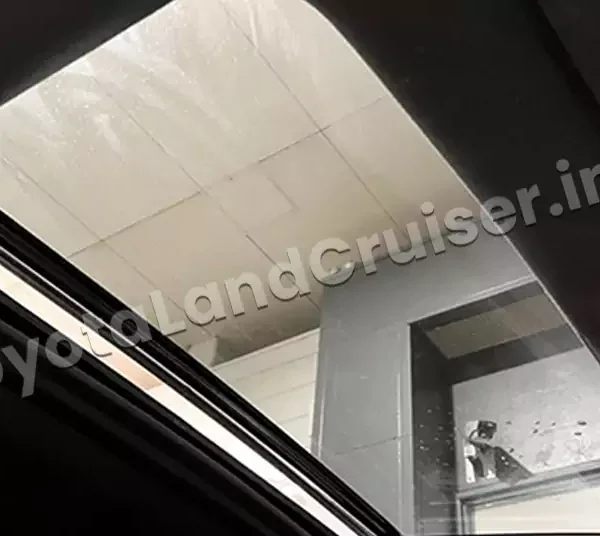 TOYOTA LANDCRUISER 200 ZX