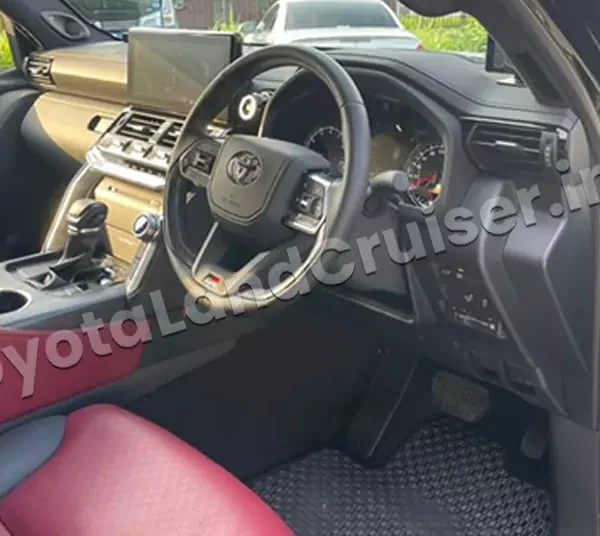 TOYOTA LANDCRUISER 300 GR SPORTS